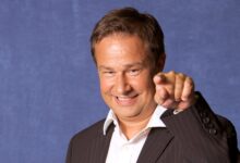 Lars Reichow: German Comedian, Writer, and Actor with a Unique Blend of Satire and Music